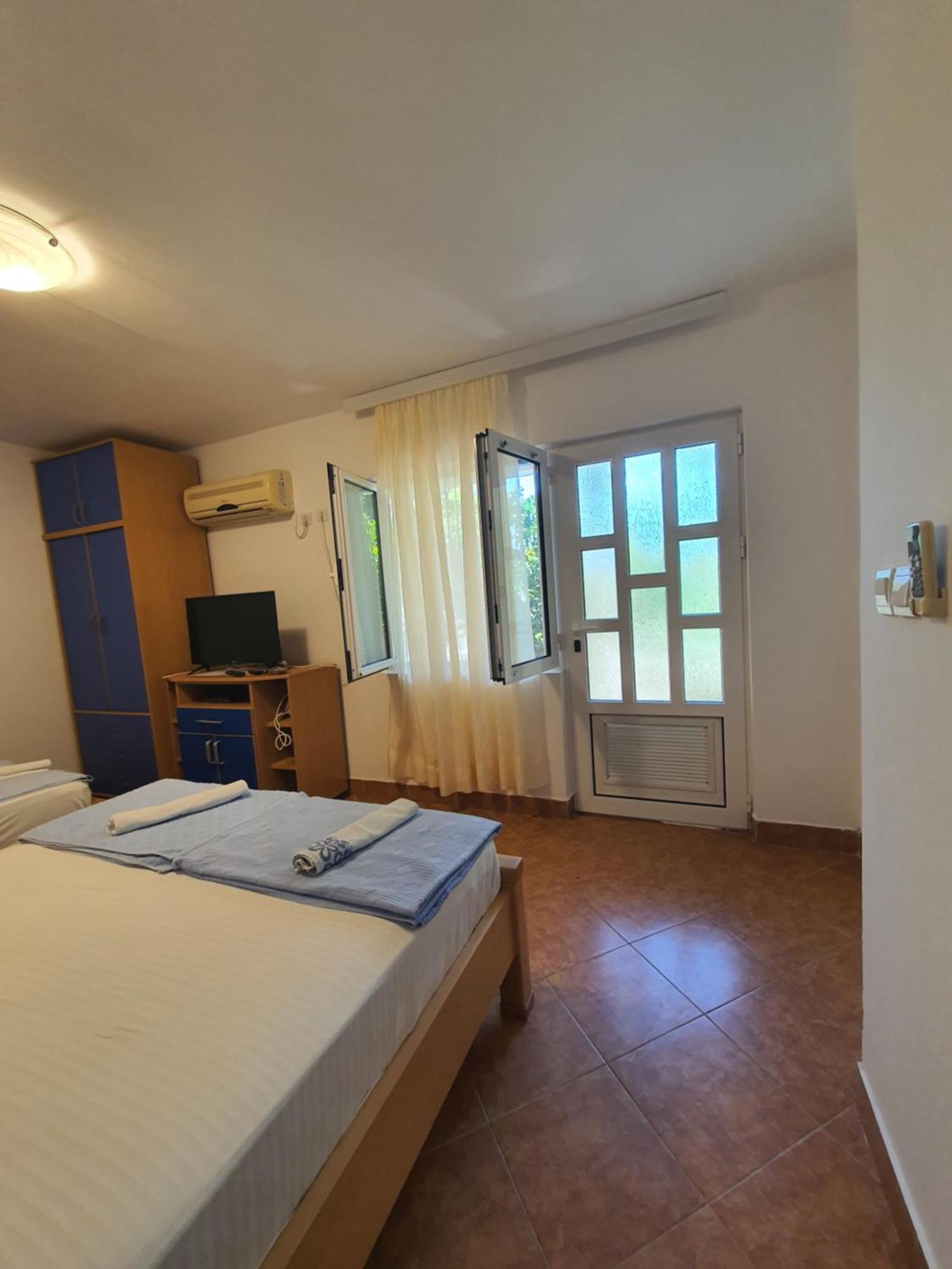 Apartments Petkovic Petrovac Ngoại thất bức ảnh